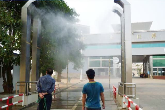 济宁嘉祥养殖场全自动车辆消毒通道