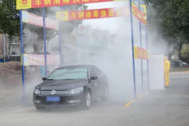 常州曲辰车辆消毒通道
